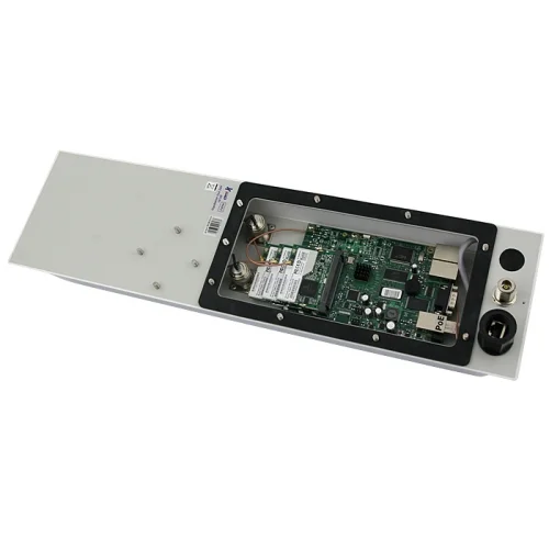 Антенна секторная Cyberbajt, 4.9-6.0 ГГц, 17dBi, 90° BOX Антенна секторная Cyberbajt, 4.9-6.0 ГГц, 17dBi, 90° BOX